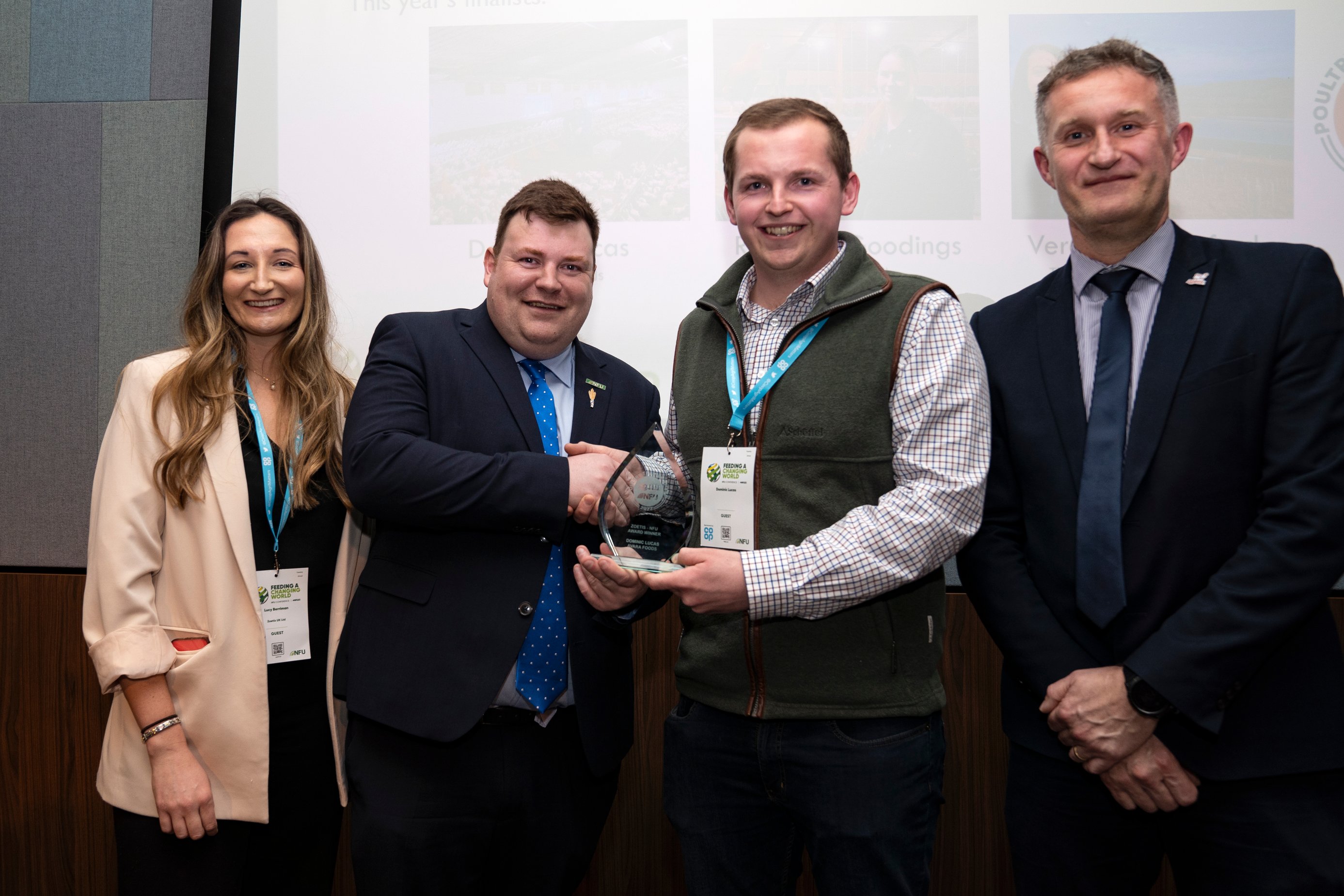 1702913726-nfu23_ll_zoetis_02